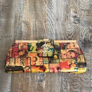 Paris Magazine | Patent Clutch